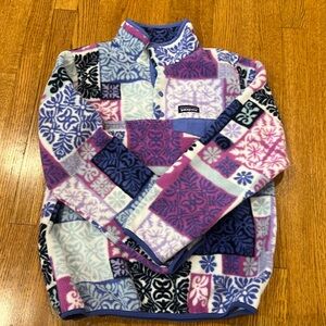 Patagonia pullover!